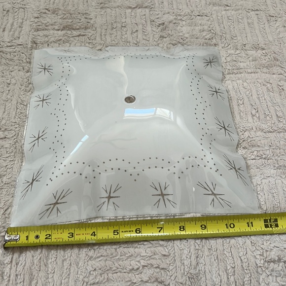 Square Glass Pattern Shade Ceiling Mount Light Fixture star pattern - Picture 14 of 16